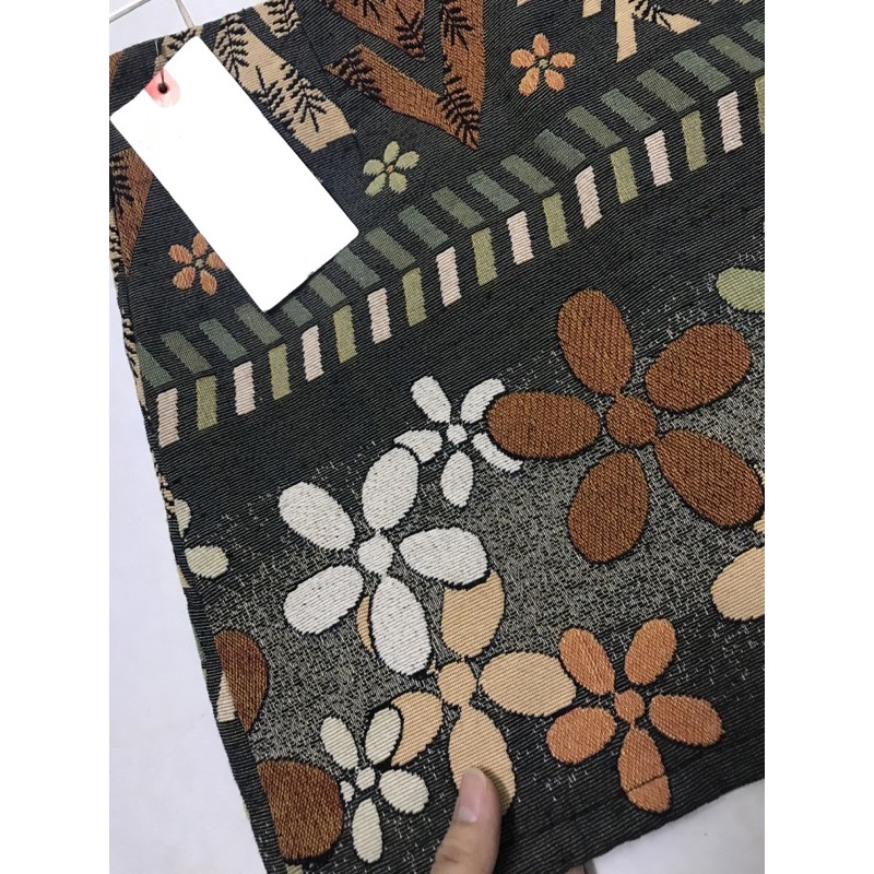 Chân váy hoa 3D siêu xinh .New tag 💐