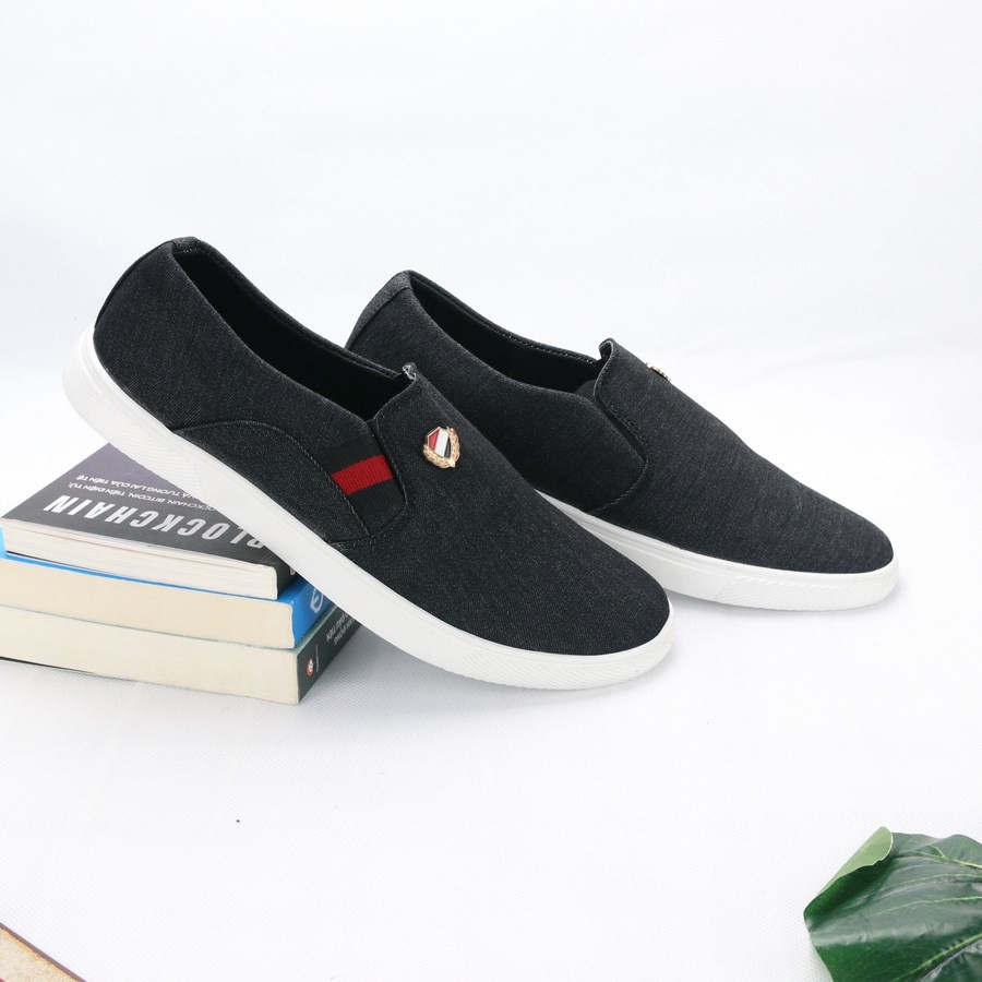 Giày lười vải nam thân đen đế trắng DD361 Shop ĐỊCH ĐỊCH | BigBuy360 - bigbuy360.vn