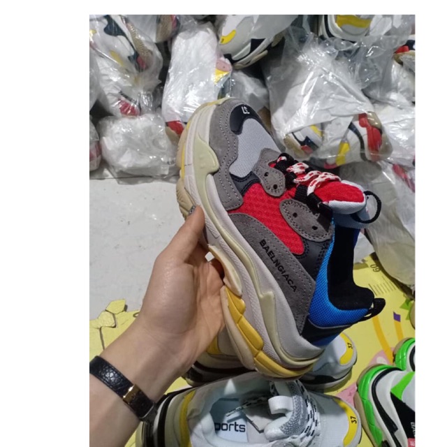 Giày hịn lỗi xíu chữ giá đẹp | BigBuy360 - bigbuy360.vn