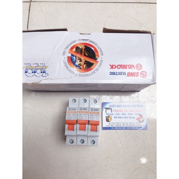 Át Aptomat đơn 1P 16A 20A 25A 32A 40A 50A 60A cần cam