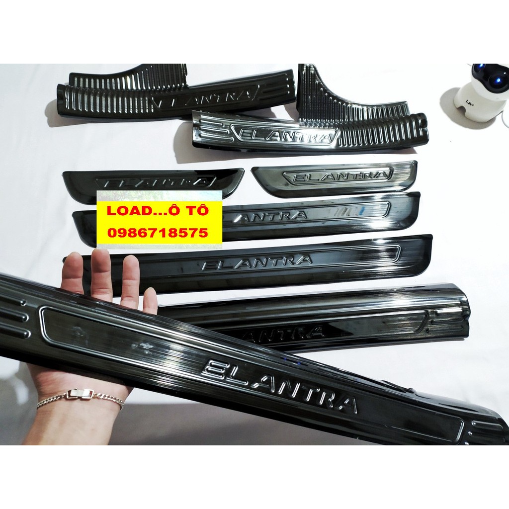 Ốp Bậc Cửa, Nẹp Bước Chân Xe  Huyndai Elantra 2022-2018 Chất Liệu Titan Cao Cấp,Nẹp Bước Chân Elantra 2018-2022
