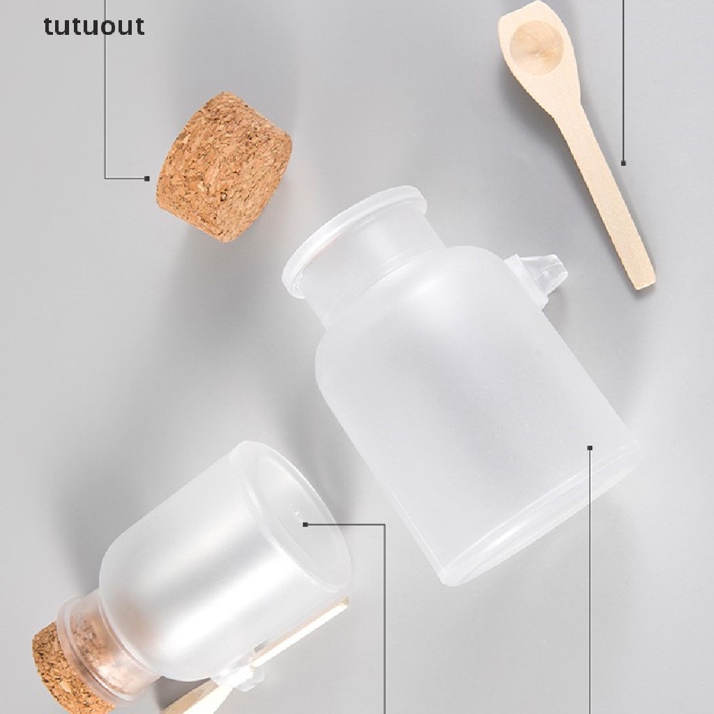 Bộ Chai Nhựa Mờ Kèm Muỗng Gỗ Dùng Đựng Muối Tắm Tiện Dụng