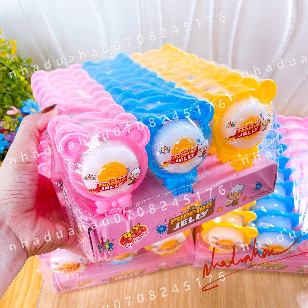 Một lốc gồm 30 cái thạch chảo pudding kem trứng kèm kẹo nổ xèo xèo vui vẻ cho bé Hongkong cái lớn 26gam