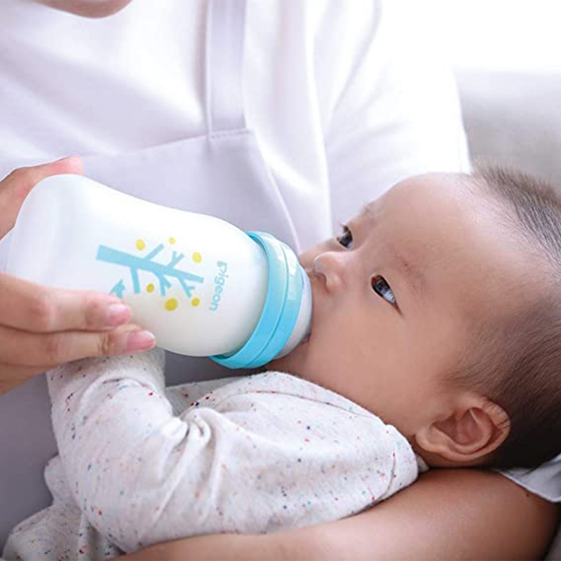 Bình Sữa Thủy Tinh Silicon Plus Pigeon Cây Xanh 160ml (S) / 240ml (M)