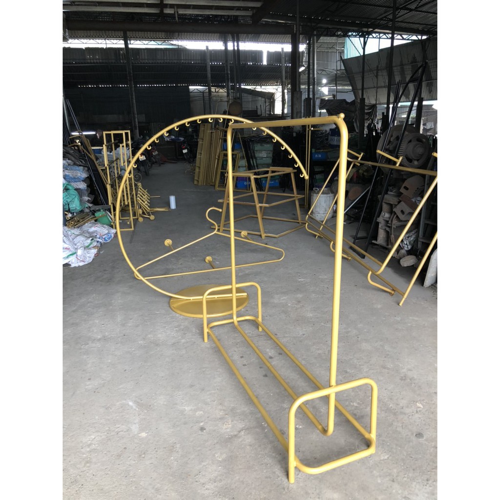Kệ treo quần áo hình vòng cung 1.6m