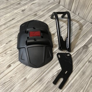 DÈ CHẮN BÙN KIỂU KTM 1 CHÂN Winner, Exciter, R15V3, MT03, MT15.MSX có miếng phản quang đỏ