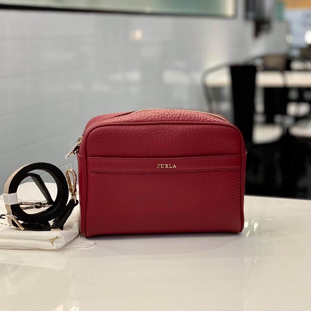 Túi xách nữ chính hãng Furla bản to đeo cực ngầu