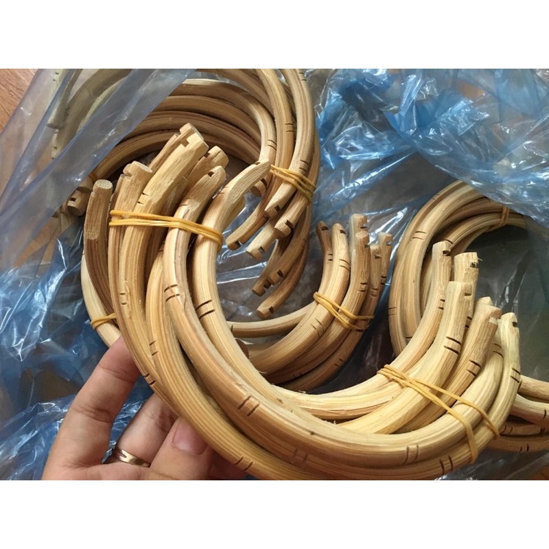 Cầu góc tre
