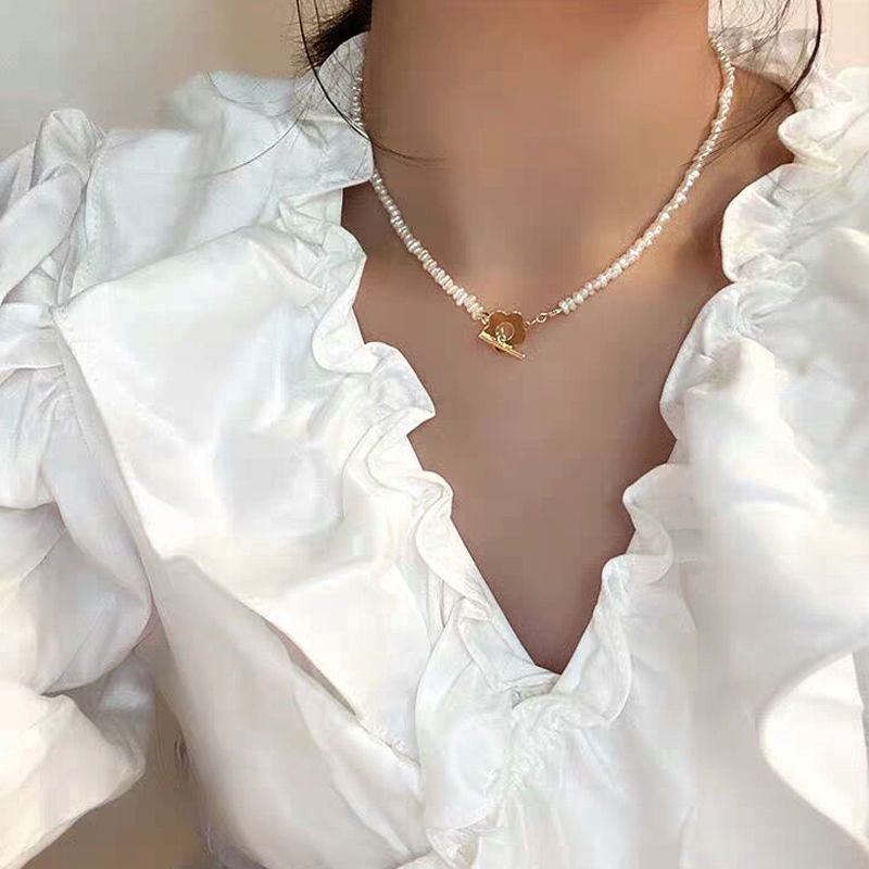 Dây Chuyền Đính Hoa Và Ngọc Trai Xinh Xắn Cho Nữ