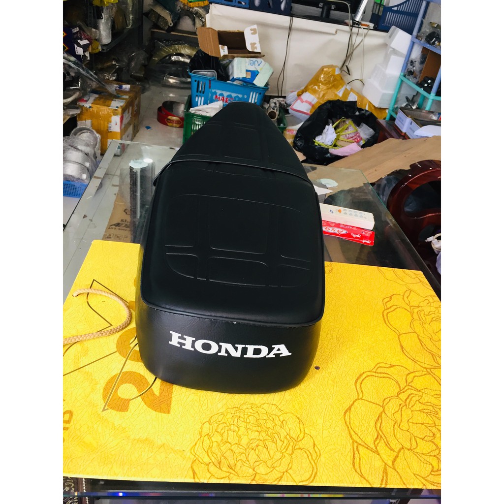 Cub DD-82-84-Custom: Yên liền màu đen cho xe cub đèn vuông như DD-DH-Custom-82-84-92-94