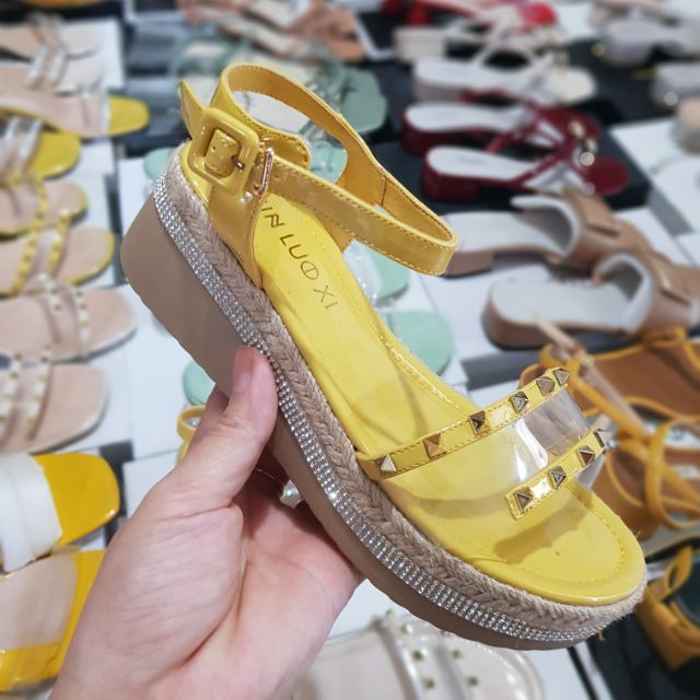 Sandal bánh mì siêu xinh