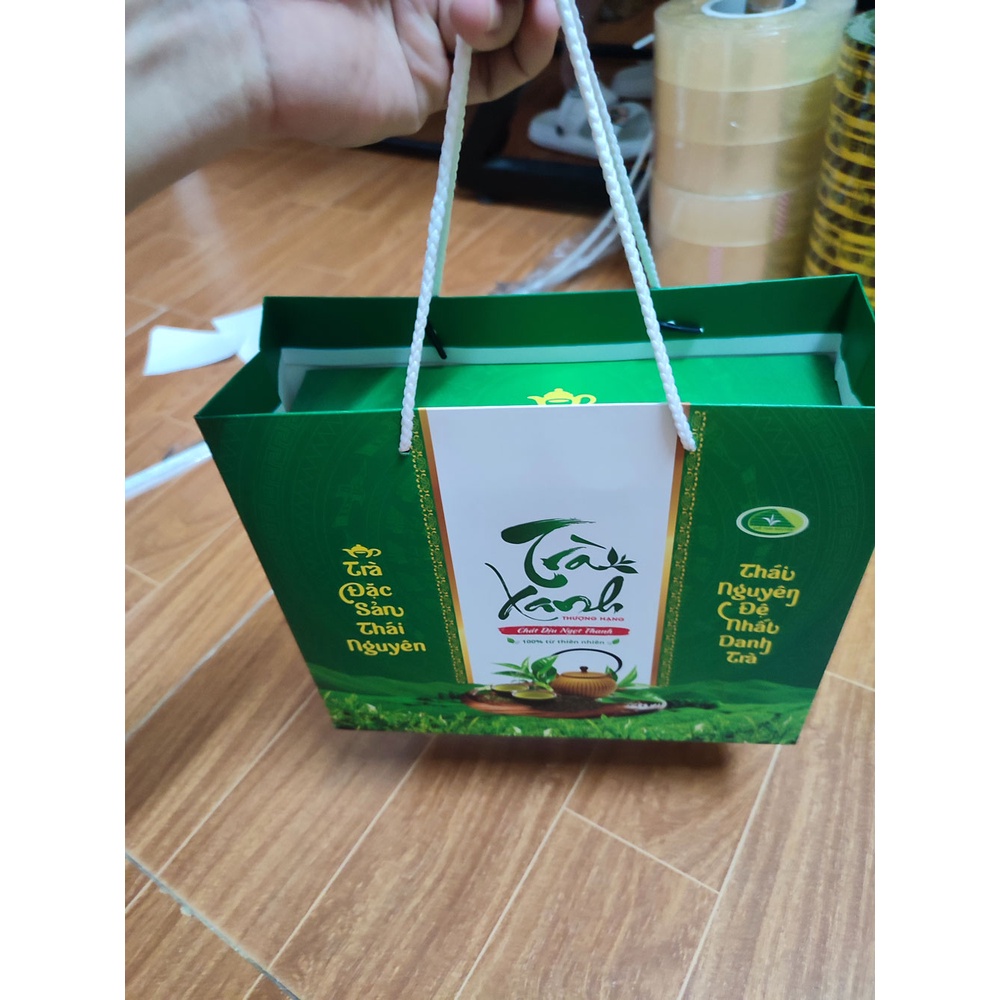 Hộp Tặng Trà Móc Câu Cao Cấp - Hộp quà biếu - Chè Tân Cương Thái Nguyên Chính Hãng