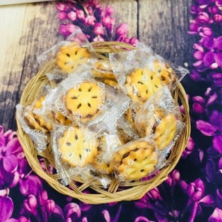 Bánh Hoa Mai Nhân Mứt Dứa Thái Lan