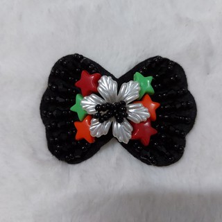 Nơ, hình kết cườm trang trí .