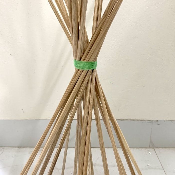 Que Gỗ Sồi Dùng Chắc Chắn, Bền Bỉ Với Thời Gian Làm Kim Tự Tháp Dày 8li