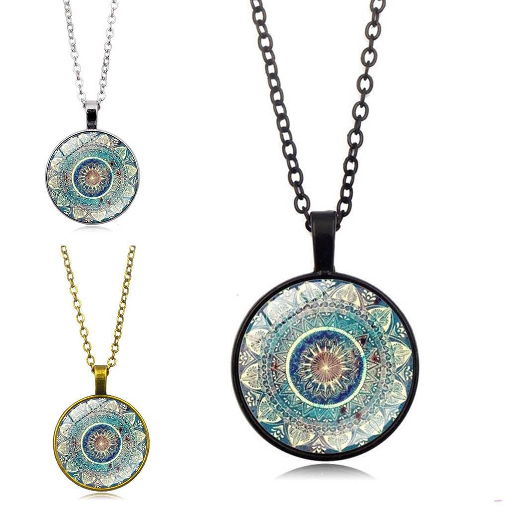 Vòng cổ mặt kính tròn hình bông hoa cà dược