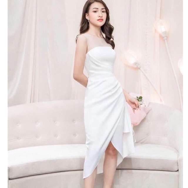 Đầm xoè xéo phối cổ lưới