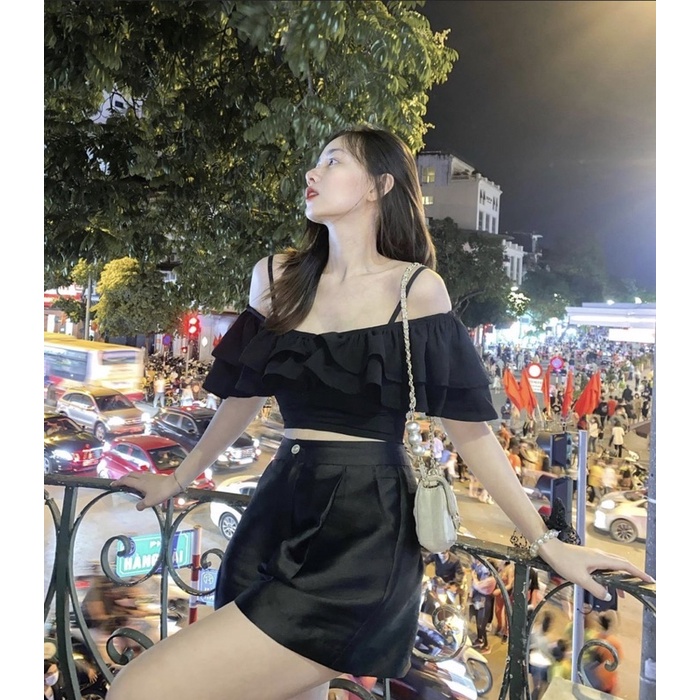 Áo 2 dây bèo ngang vai