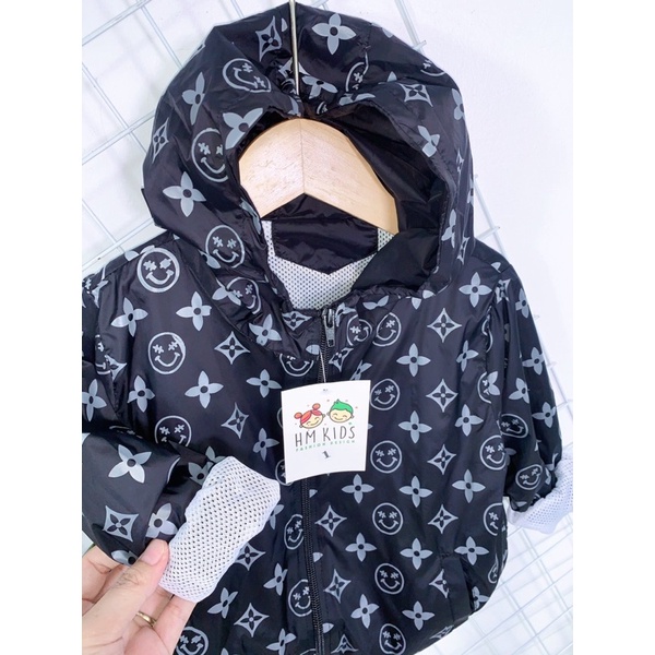 ÁO GIÓ HOẠ TIẾT L-V BÉ TRAI