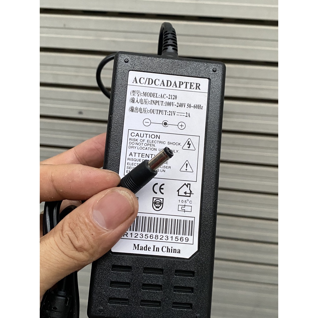 Dây sạc pin máy khoan cầm tay 21V-2A hàng chính hãng