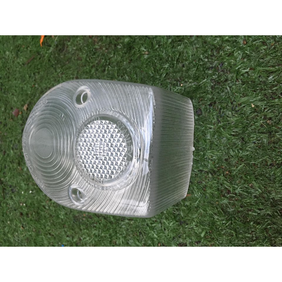 chụp láy (chụp đèn hậu) cub cánh én-nhựa trắng