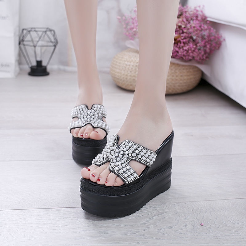Sandal đế xuồng cao hợp thời trang cho nữ