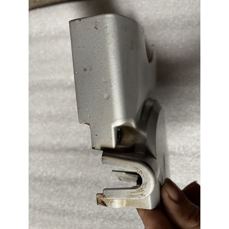 Nắp mang cá xe máy wave,zem Hon đa 100cm,hàng cũ tháo xe còn đẹp