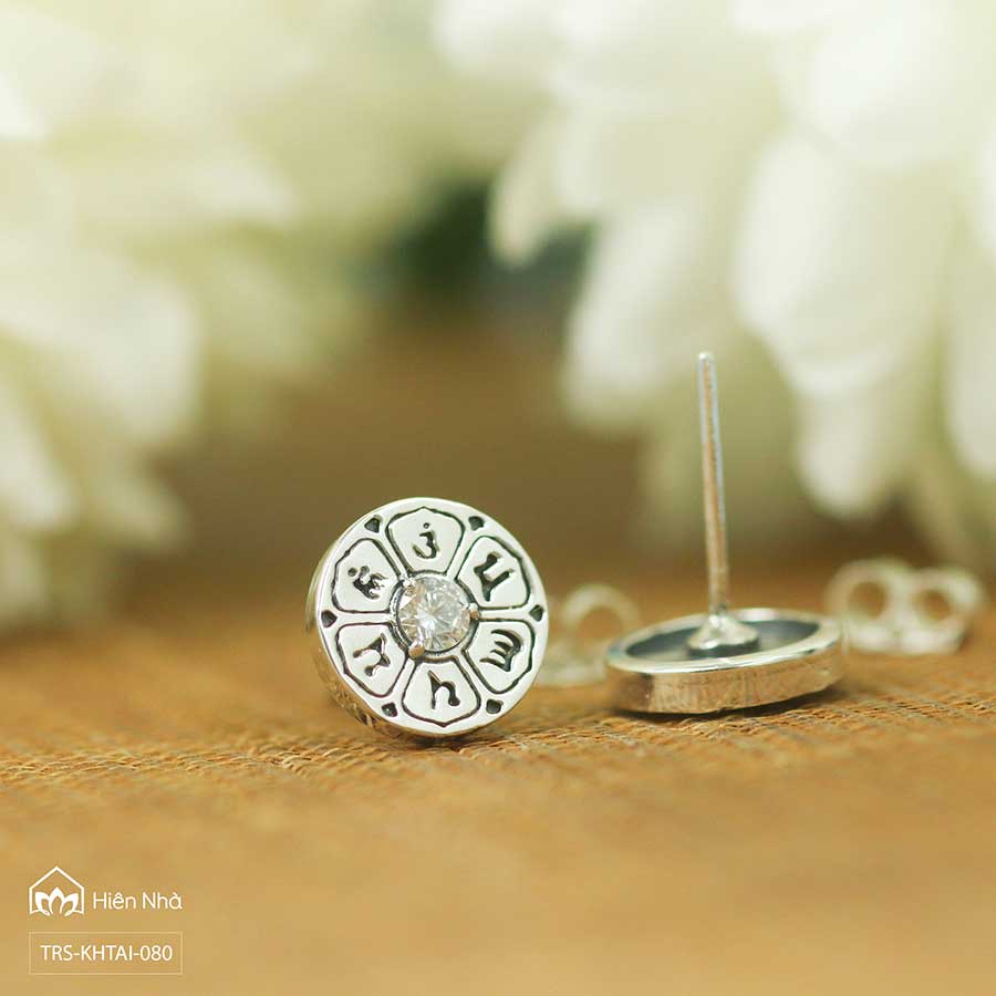 Khuyên tai khắc chú 6 âm - Bông tai chú Om mani - Hiên Nhà