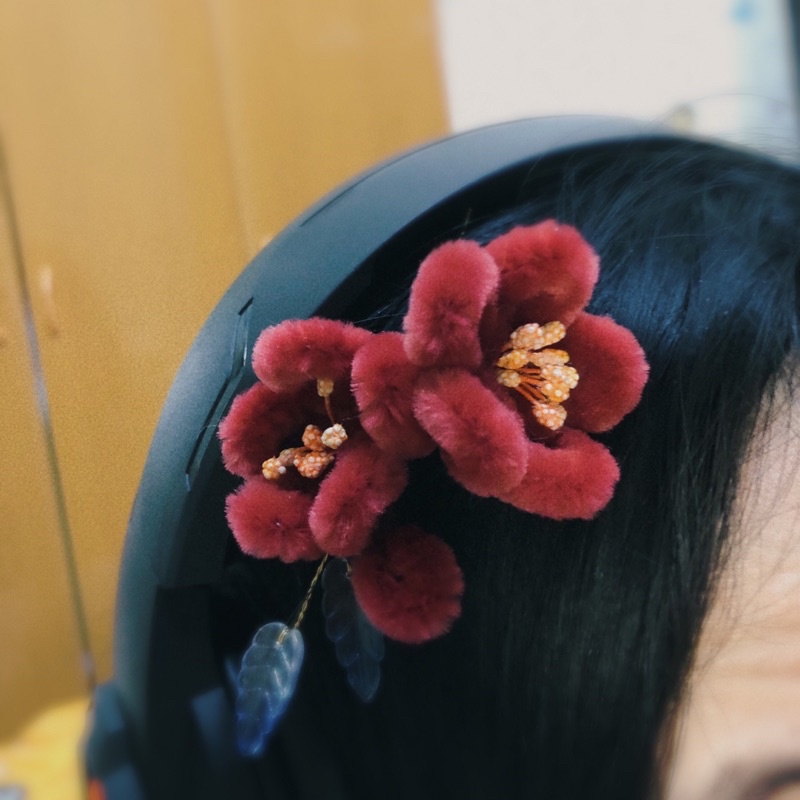 Hoa nhung cài tóc cổ trang có sẵn
