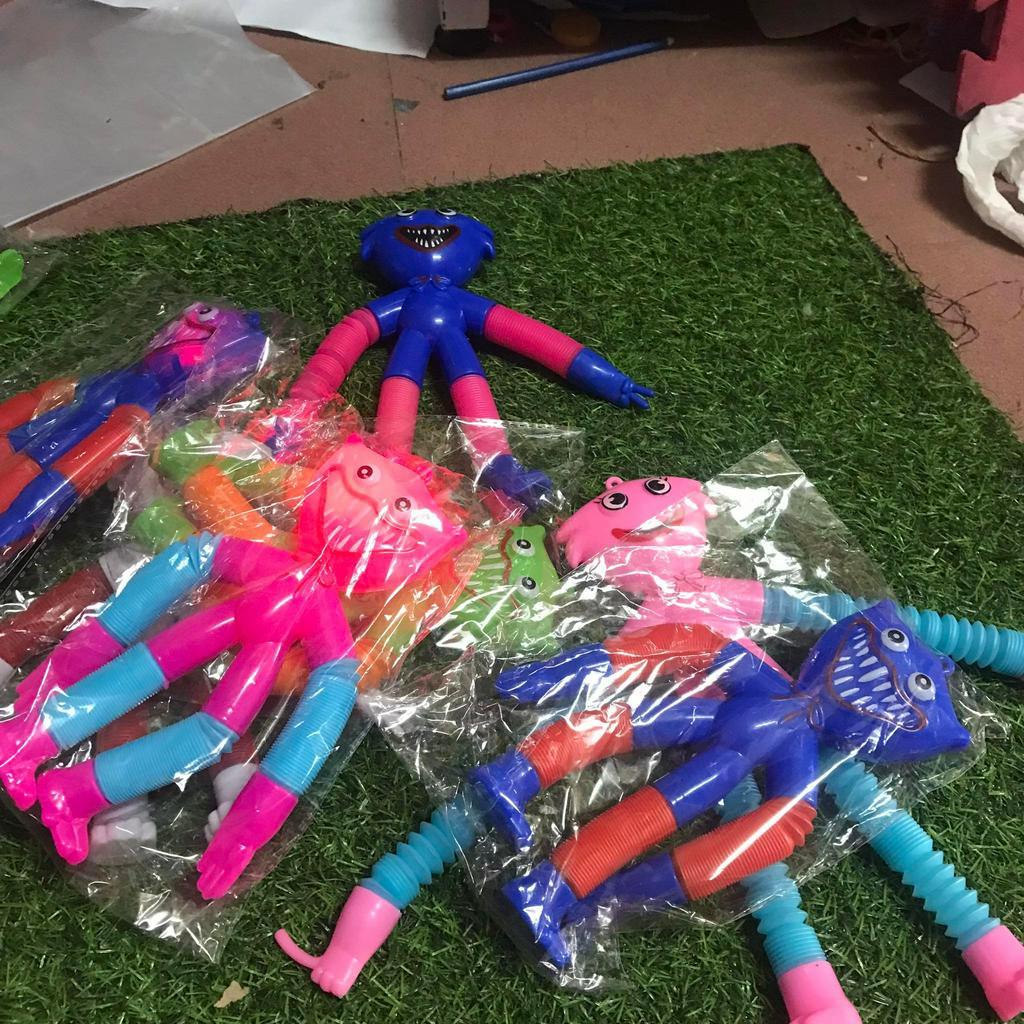 Huggy wuggy poppy playtime,hugy, lò xo kéo dãn móc khoá có đèn nháy