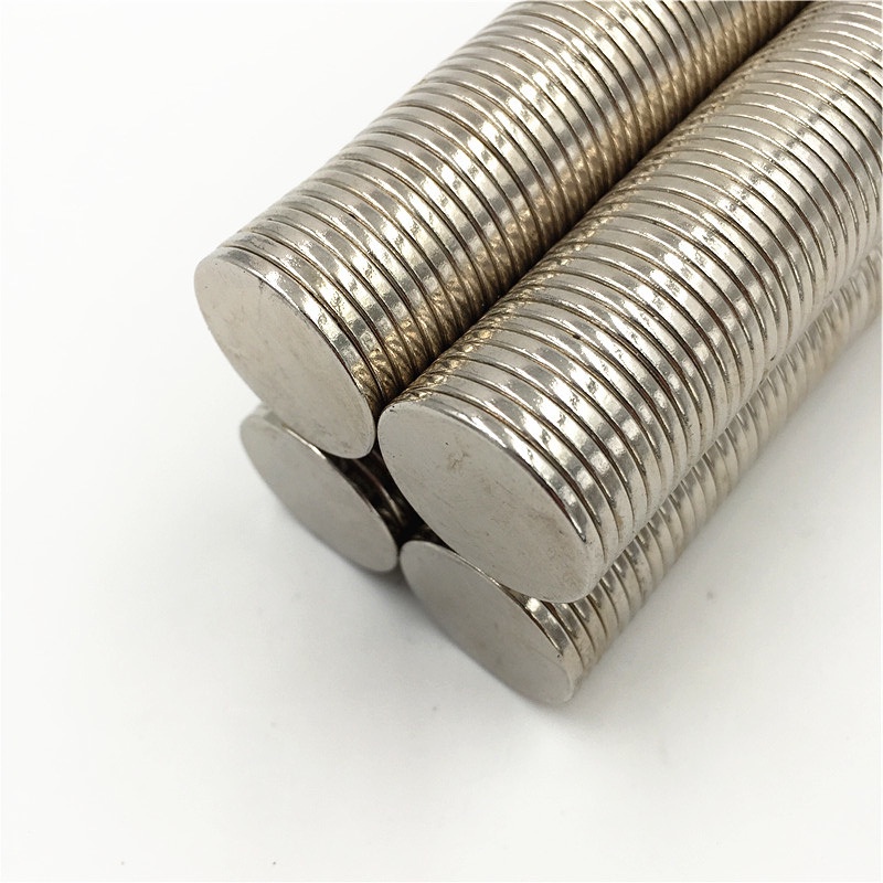 Nam châm đất hiếm 20x2mm từ tính mạnh N35