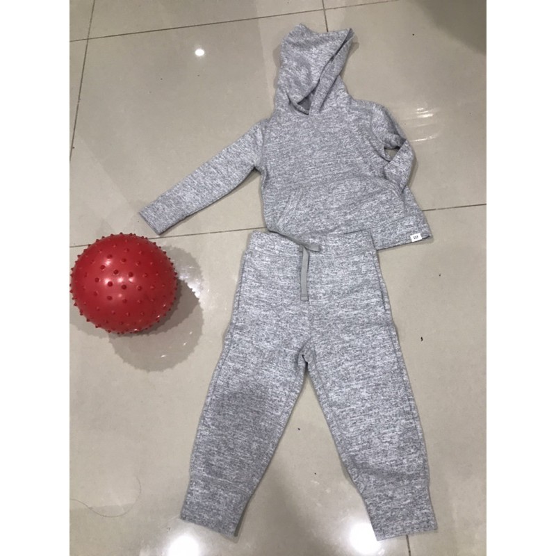 bộ đồ thể thao gap bé trai