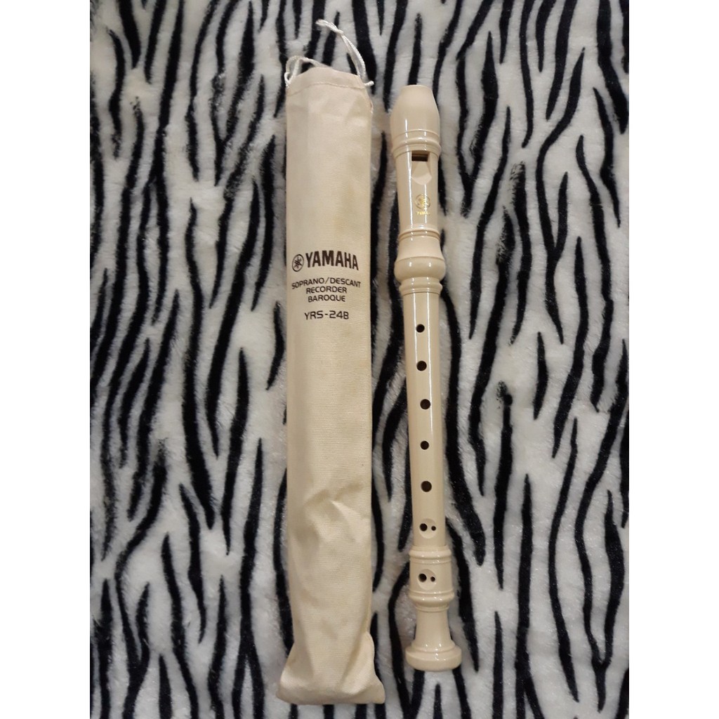 Sáo Yamaha Soprano Recorder YRS-24B