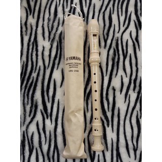 Sáo Yamaha Soprano Recorder YRS-24B