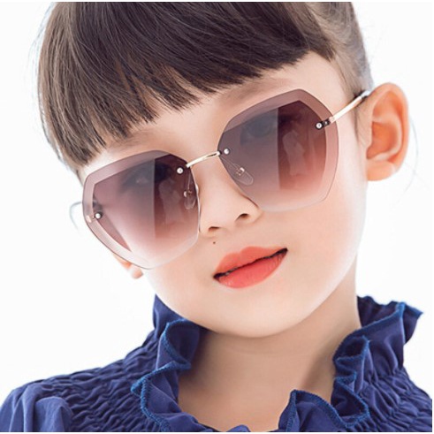 Kính râm nam nữ chống UV400 , Kính mát kính râm cho nam nữ cao cấp, Thiết kế ĐA GIÁC gọng kim loại thời trang, Tặng hộp