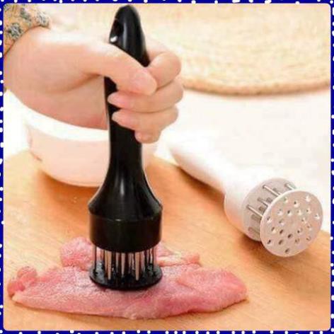 Dụng cụ dăm thịt / Dụng Cụ chỉ cần đâm nhẹ lên miếng thịt ướp gia vị sẽ ngấm sâu,chế biết rất ngon như thịt lợn 1 .