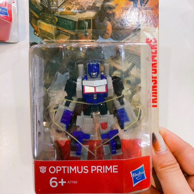 Robot biến hình oto Optimus Prime