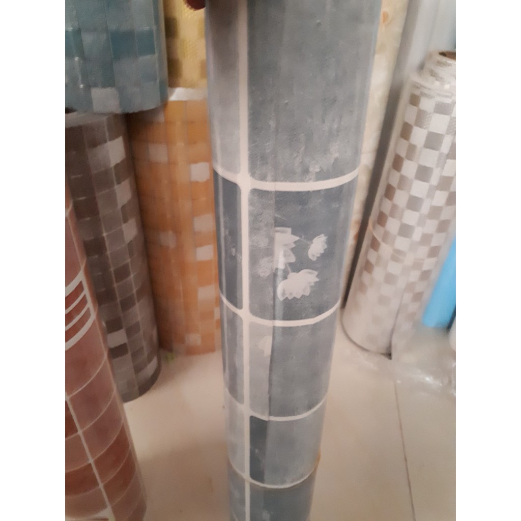 Decal giấy dán bếp tráng nhôm cách nhiệt hoa sen xám khổ 60cm keo sẵn