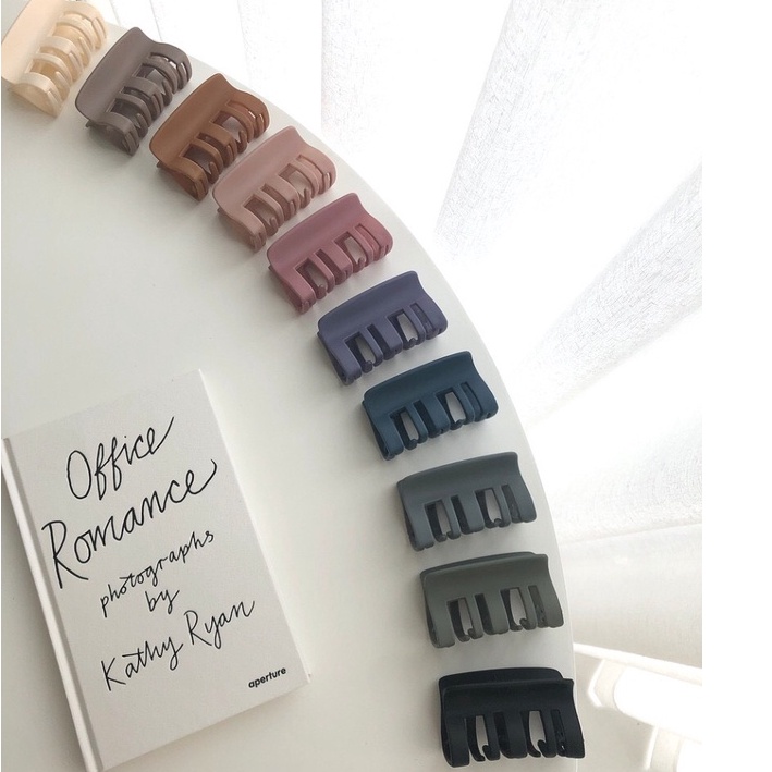 KẸP GẮP TÓC CÀNG CUA NỮ MÀU SẮC OMBRE ĐƠN GIẢN HOT TREND HÀN QUỐC ESIS ACCESSORIES