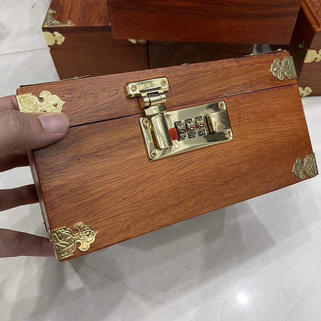 Hộp đựng trang sức bằng gỗ hương cao cấp có khóa bảo mật ,hộp đựng tiết kiệm gỗ