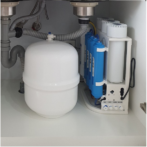 Máy lọc nước RO để gầm, không tủ KAROFI SLIM S-S038 (8 cấp lọc)