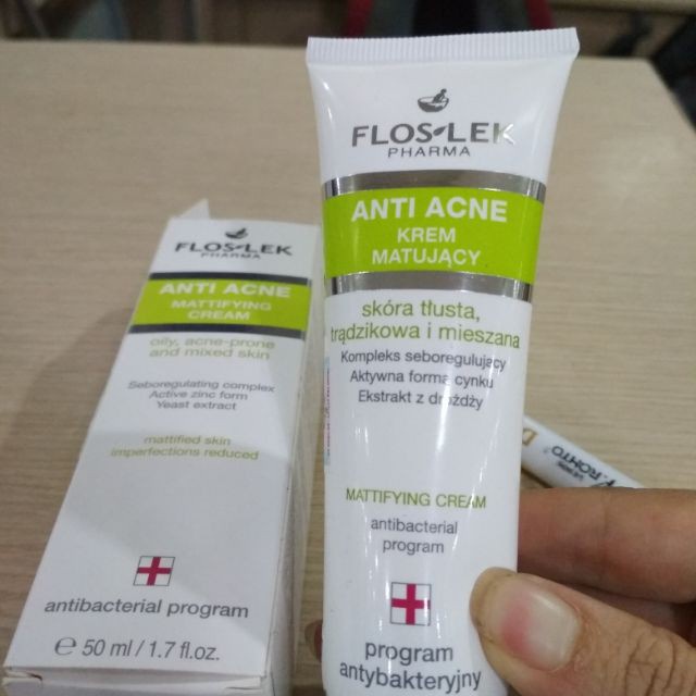 Kem kiểm soát dầu và điều tiết nhờn Floslek Anti Acne Mattifying Cream 50ml