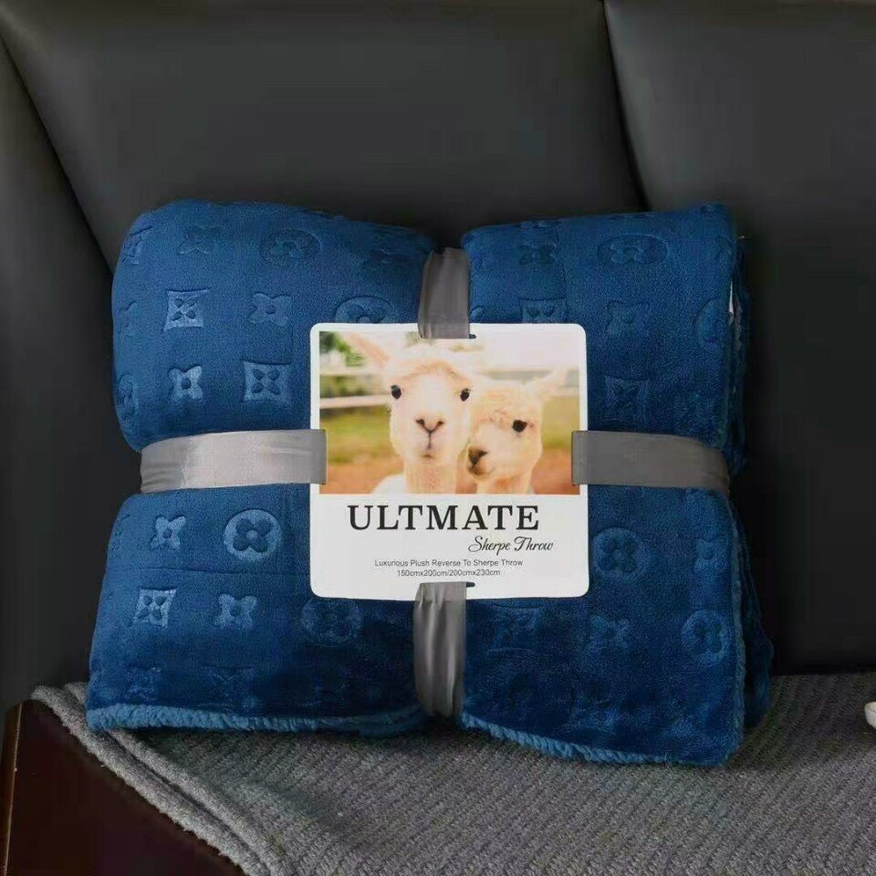 Chăn Lông Cừu Ultmate Cao Cấp Mẫu Mới Loại 2,2kg Kích Thước 2mx2m3