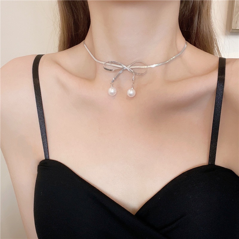 Vòng cổ Kim Loại Mặt Nơ Đính Ngọc Trai Thời Trang