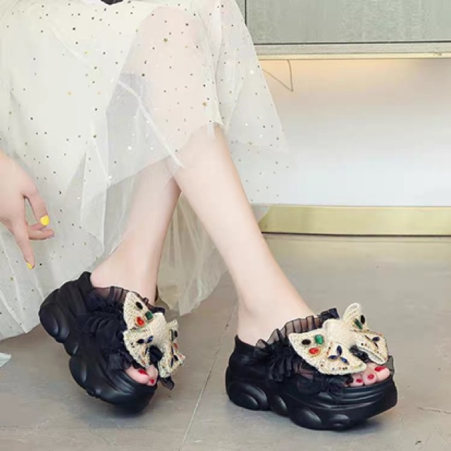 Dép bánh bánh mì đế gấu cao 8cm