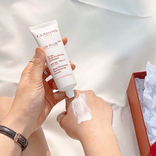 Kem chống nắng Clarins