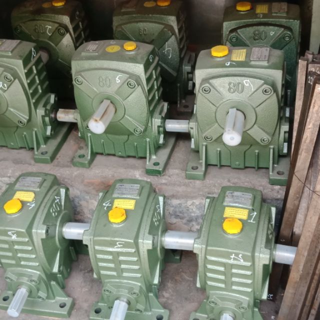 Hộp giảm tốc ngang sang dọc 1:20 chưa có mô tơ