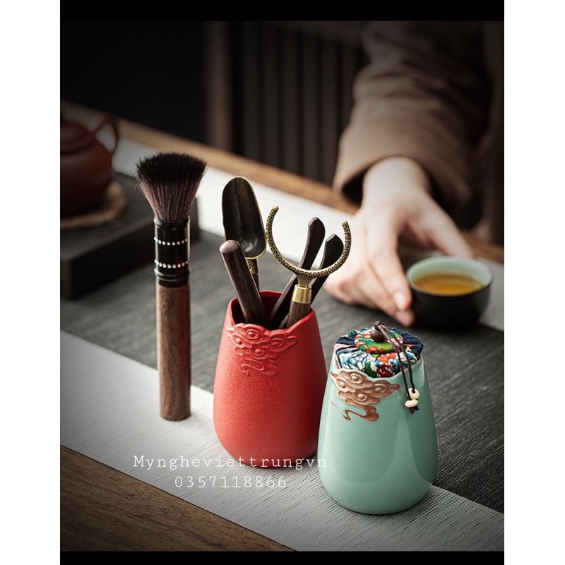 Hũ gốm mây sang trọng,nắp gấm đẹp