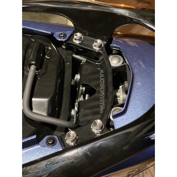 Ốc INOX304 Thái bắt cảng / tay dắt Future125