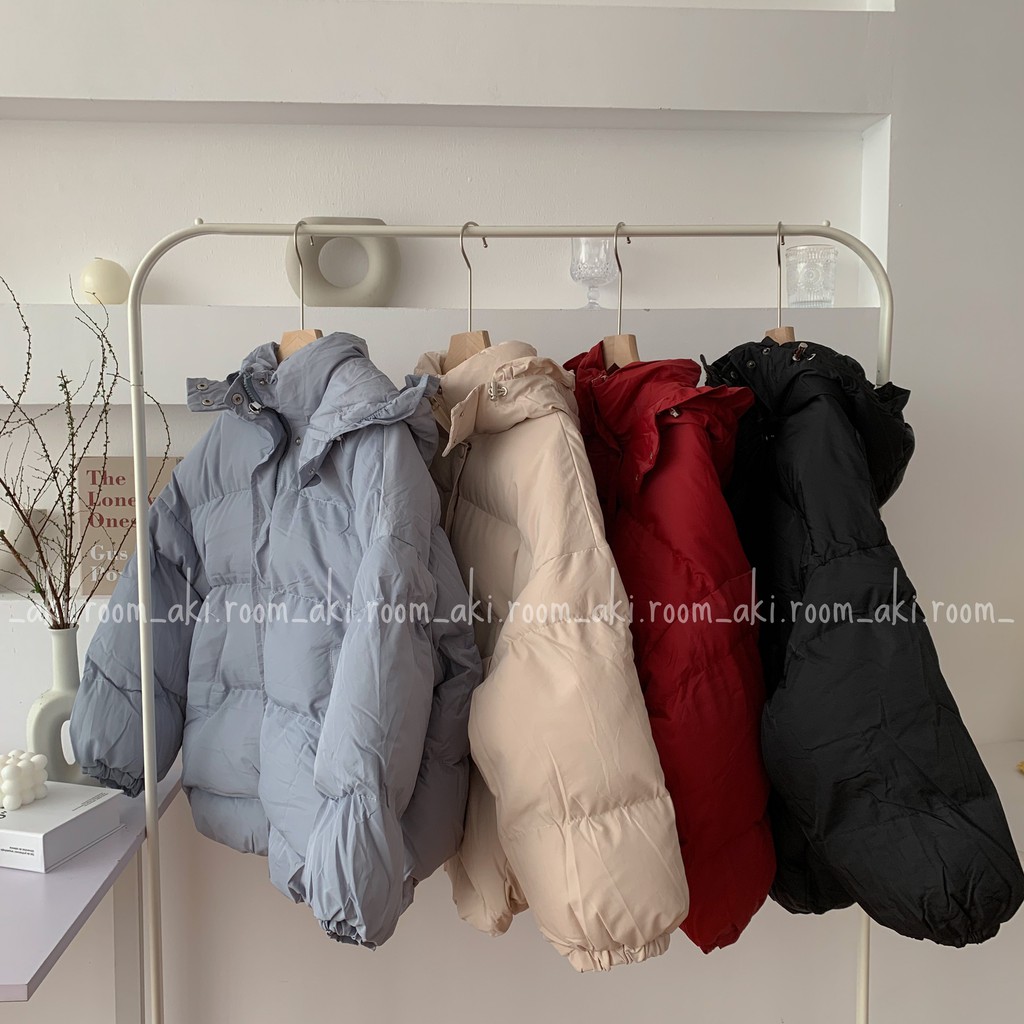 Áo phao béo dáng ngắn mũ viền bèo túi chéo